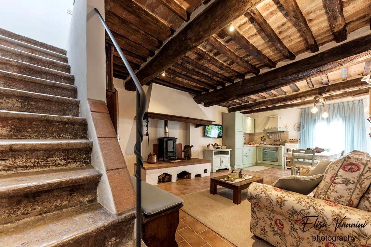 A Casa Di Titta Villa Terricciola Luaran gambar
