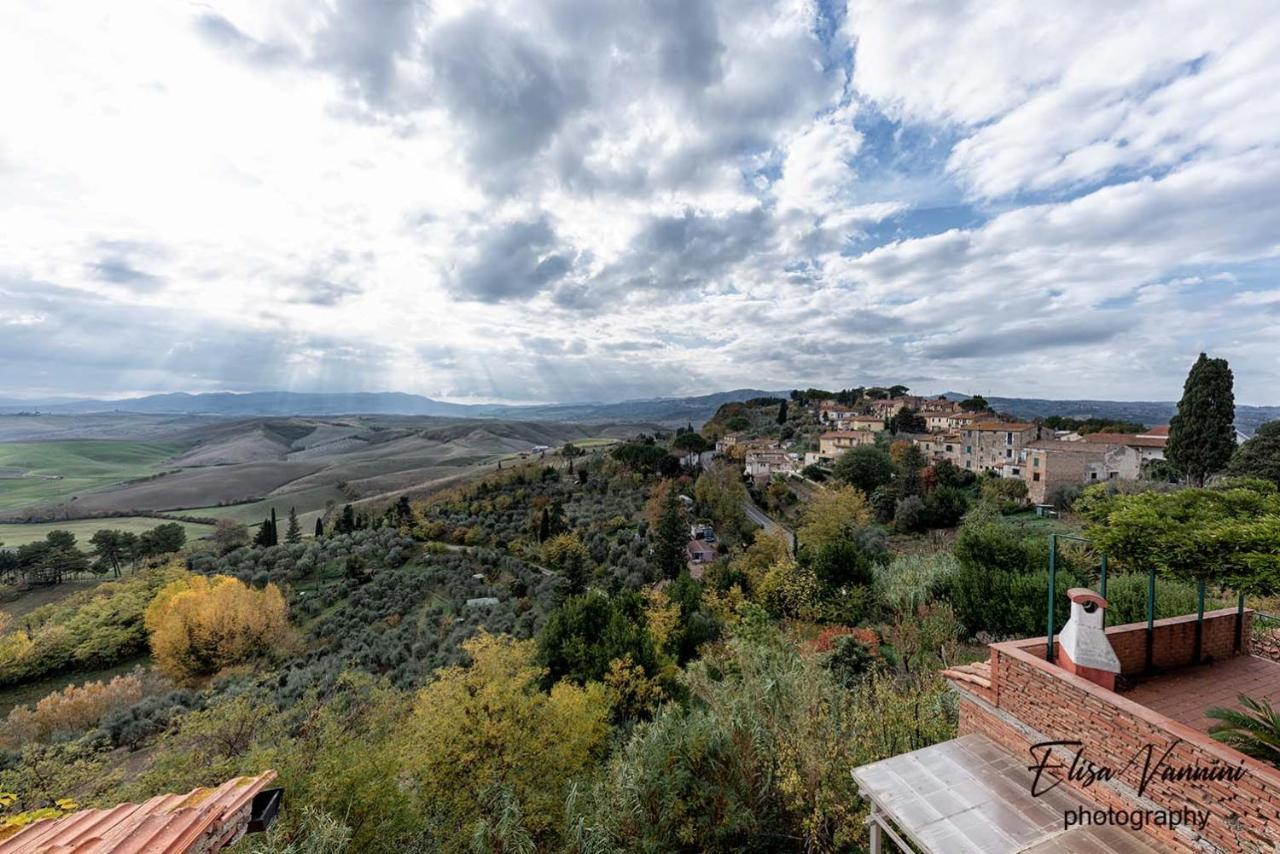 A Casa Di Titta Villa Terricciola Luaran gambar
