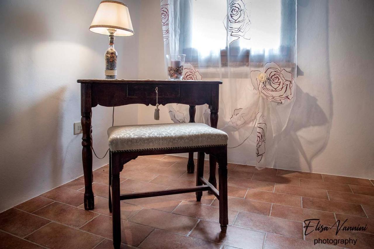 A Casa Di Titta Villa Terricciola Luaran gambar