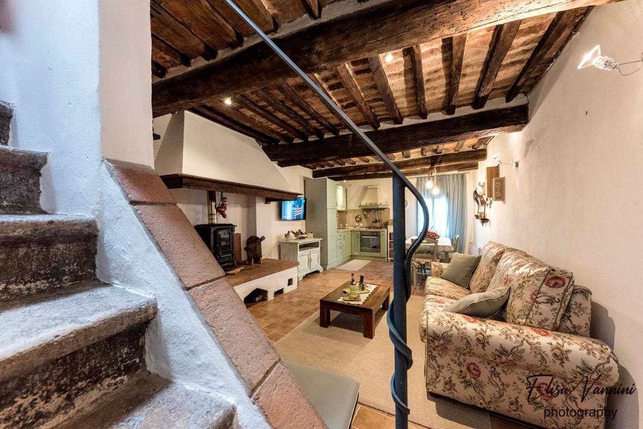 A Casa Di Titta Villa Terricciola Luaran gambar