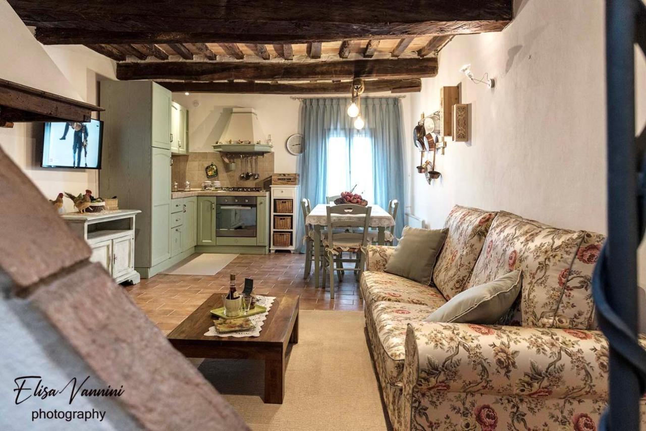 A Casa Di Titta Villa Terricciola Luaran gambar